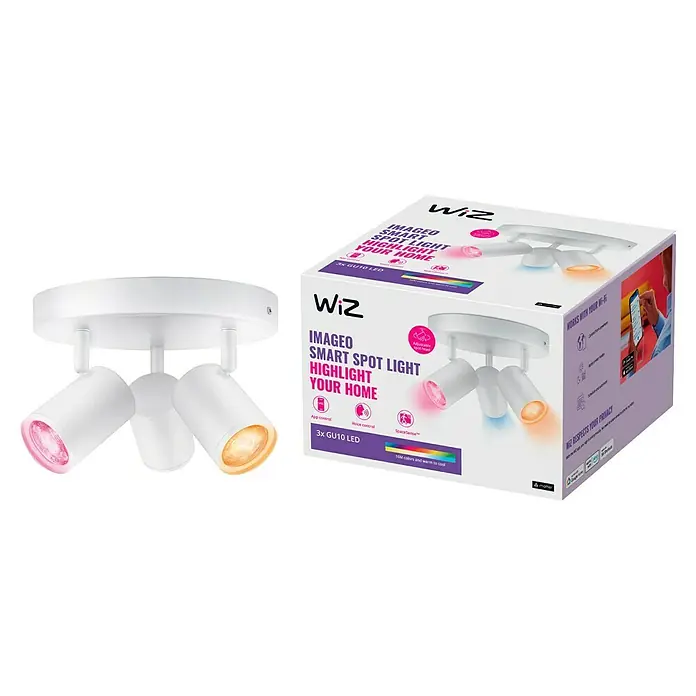 Philips Wiz LED-Deckenstrahler rund Imageo - 15 W, RGBW, Anzahl Leuchtmittel: 3 Stk., L x B x H: 21 x 21 x 12,3 cm, Weiß - Das Bild zeigt eine WiZ Imageo Smart Spot Light Lampe in Weiß, die mit einer farbigen Beleuchtung für ein stimmungsvolles Ambiente sorgt.