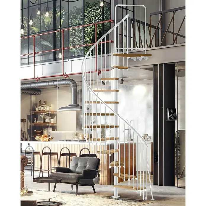 Atrium Spindeltreppe Novo Vertical - Farbton Metall: RAL 9003, Durchmesser: 160 cm, Eiche, Geschosshöhe: 271,4 cm - 313,5 cm - Elegante Wendeltreppe mit weißen Geländern und Holzstufen, die dem Raum einen modernen und stilvollen Akzent verleiht. Perfekt für Loftwohnungen.