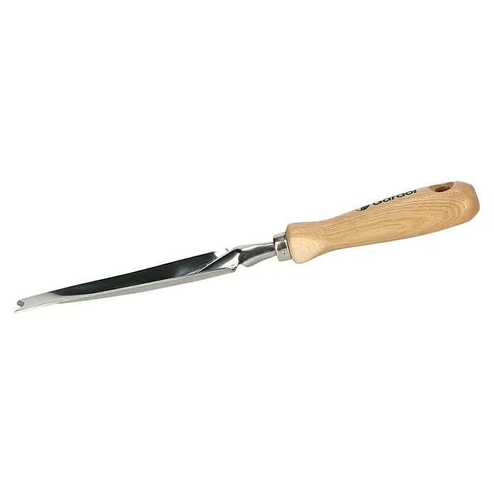 Gardol Unkrautstecher - Länge: 34 cm, Esche, Edelstahl - Nahaufnahme eines Unkrautstechers mit Holzgriff und Metallspitze, ideal für die Gartenarbeit und Unkrautentfernung.