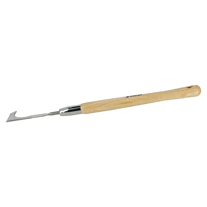 Gardol Fugenkratzer - Esche, Edelstahl, 56,5 cm - Nahaufnahme eines Gardena Fugenkratzers mit Holzgriff und Metallklinge zum Entfernen von Unkraut und Moos aus Fugen.