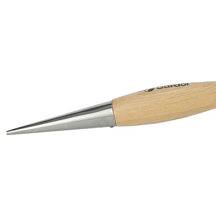 Gardol Pflanzholz - 29,5 cm - Nahaufnahme eines Gardena Pflanzholz mit Holzgriff und Metallspitze für präzises Einsetzen von Pflanzen.