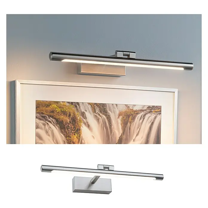 Paulmann LED-Bilderleuchte Mingo - 11 W, L x B x H: 17,5 x 41,5 x 5 cm, Alu gebürstet, Warmweiß - Diese Aufnahme zeigt eine moderne LED-Bilderleuchte in Silber, die über einem gerahmten Bild an einer Wand montiert ist. Stilvolle Beleuchtung.