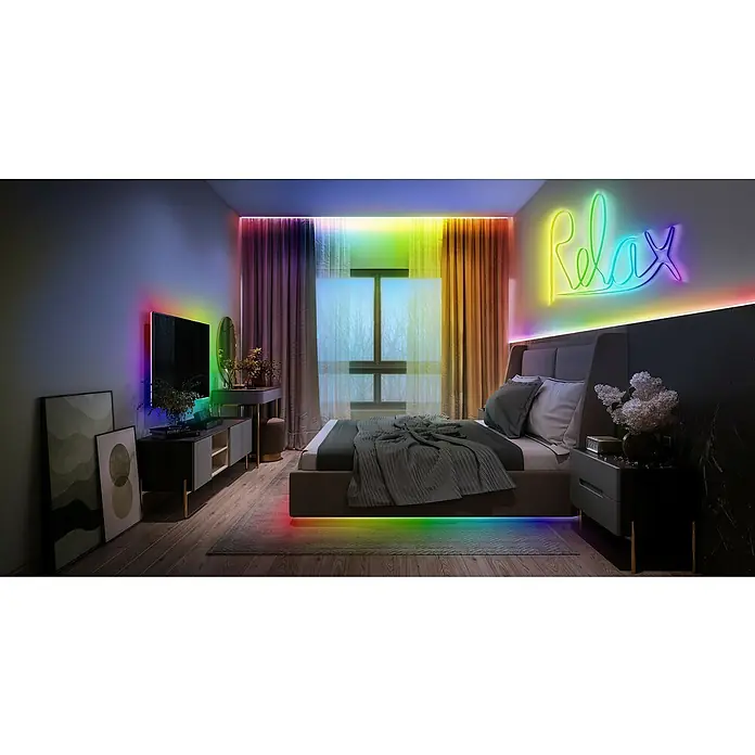 Osram Smart+ LED-Band COB - Länge: 500 cm, Lichtfarbe: RGB, 35 W, 220 V - 240 V - Schlafzimmer mit farbigen LED-Leuchten für eine entspannende Atmosphäre. Das "Relax"-Neonzeichen sorgt für zusätzliche Gemütlichkeit.