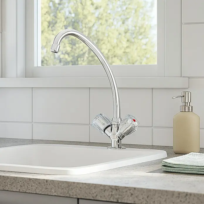 Mixomat Brillant Grifo de cocina - Cromo - Primer plano de un grifo de cocina brillante con manijas transparentes, con una ventana y un fregadero.
