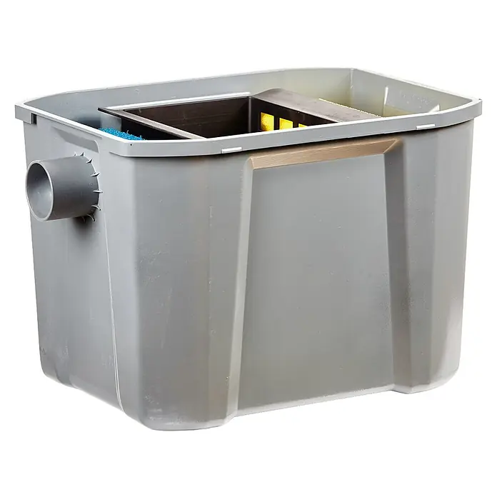 Heissner Durchlauffilter-Set - 33 W, Teichgröße: 8.000 l - Nahaufnahme eines Teichfiltersystems, das für die Reinigung und Aufrechterhaltung sauberer Teichumgebungen entwickelt wurde.