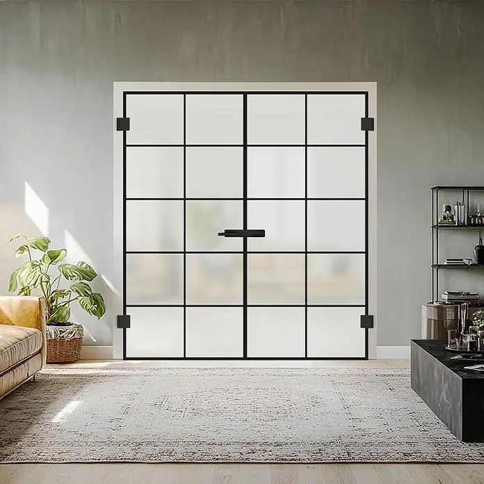 Diamond Doors Beschlag-Set Style Premium - Schwarz matt, Passend für: Zweiflügelige Diamond Ganzglas-Drehtüren - Ein Paar elegante, matte Glastüren mit einem schlanken schwarzen Rahmen, der dem Raum einen modernen Touch verleiht.