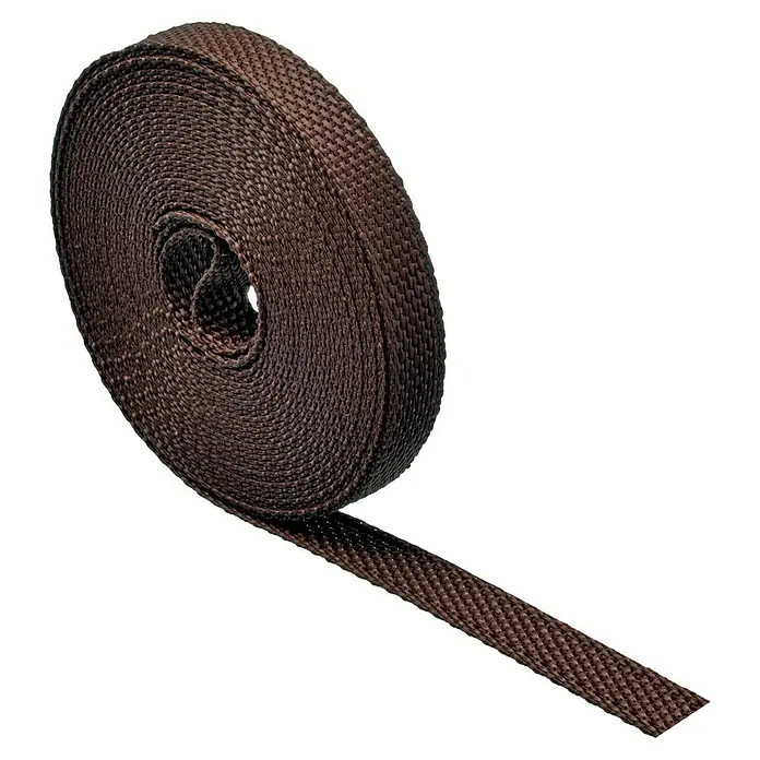 Schellenberg Rollladengurt - Braun, Länge: 6 m, Gurtbreite: 14 mm - Nahaufnahme einer Rolle braunen Textilbandes, das dicht gewickelt ist und eine feine Webstruktur aufweist. Ideal für Bastelprojekte.