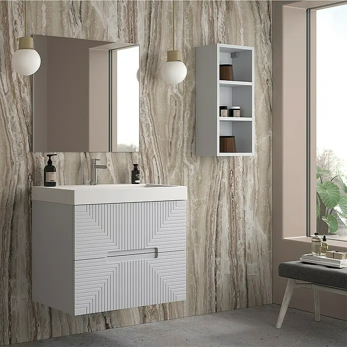 Duplach Mueble bajo de lavabo Teram - L x An x Al: 45 x 60 x 60 cm, Gris - Conjunto de baño moderno con mueble de lavabo blanco, espejo y estante de pared sobre una pared de mármol.