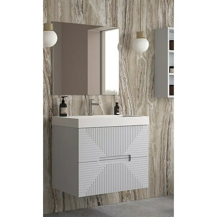 Duplach Mueble bajo de lavabo Teram - L x An x Al: 45 x 60 x 60 cm, Gris - Un elegante mueble de baño con lavabo y espejo, complementado con una lámpara de pared y estante, diseñado para la estética moderna del baño.