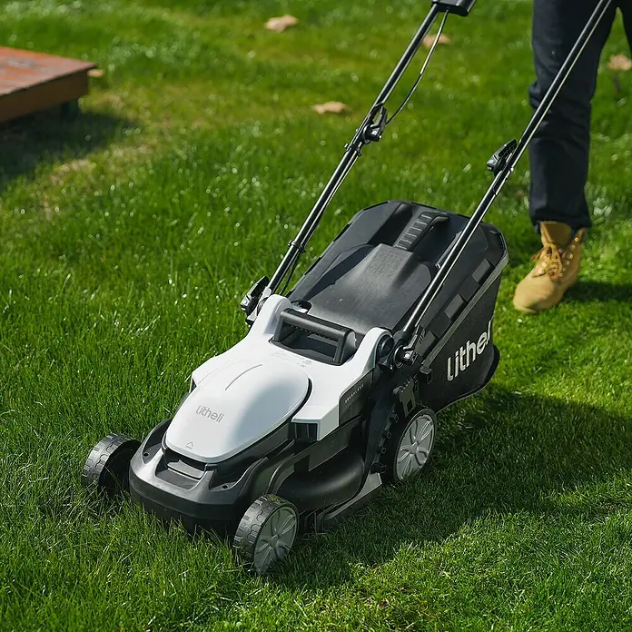 Litheli U20 Akku-Rasenmäher - 20 V, Ohne Akku, Schnittbreite: 33 cm - Der Litheli Rasenmäher schneidet präzise und effizient. Ideal für einen gepflegten Garten, benutzerfreundlich und zuverlässig.