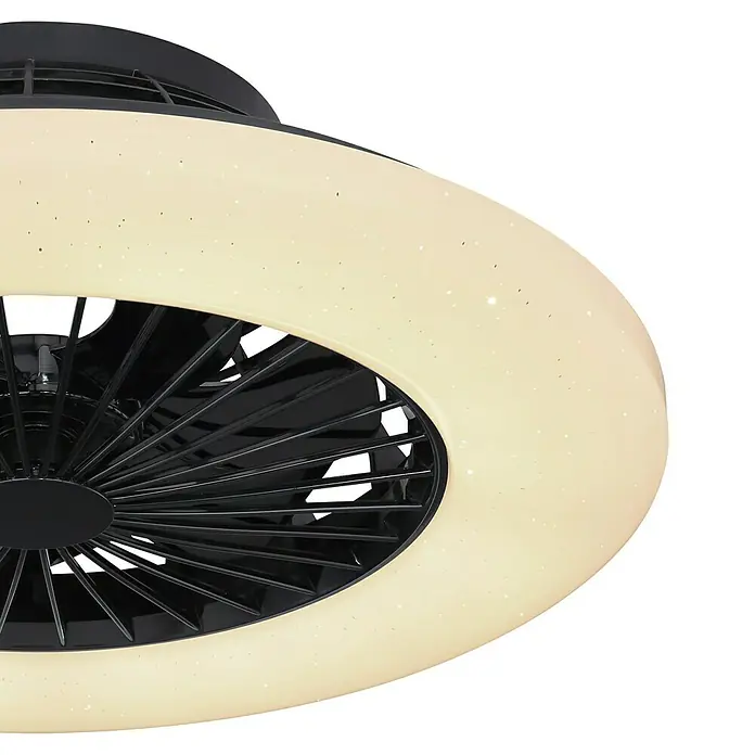 Globo Deckenventilator Travo - 30 W, Durchmesser: 50 cm - Detailaufnahme einer modernen Deckenleuchte mit integriertem Ventilator und cremefarbenem Leuchtkörper.