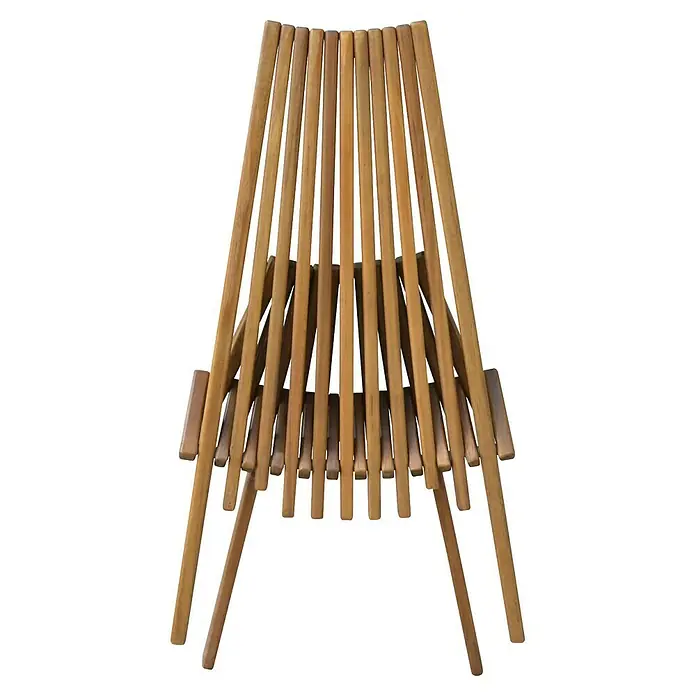 Prestige Home Living Outdoor Garten-Liegestuhl Set inkl. Beistelltisch -  - Ein stilvoller, moderner Holzstuhl mit Lattenstruktur und natürlicher Farbgebung, der Komfort und Design vereint.