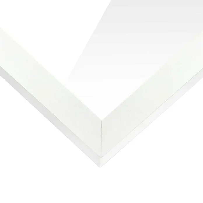 Reinders Holzrahmen - 61 x 91,5 cm, Weiß - Nahaufnahme einer modernen, quadratischen Deckenleuchte mit schlichtem, weißem Rahmen und minimalistischem Design.