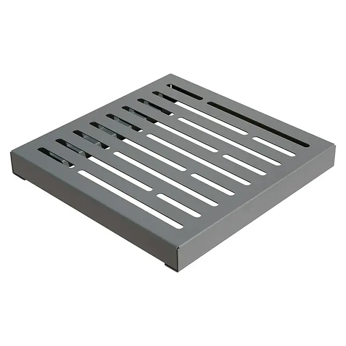 Palatino Sitzauflage Point - L x B x H: 50 x 50 x 6 cm, Anthrazit - Graue, rechteckige Abdeckung mit sägezahnartigen Schlitzen, ideal für Entwässerung oder Belüftung. Robustes Design für vielfältige Anwendungen.