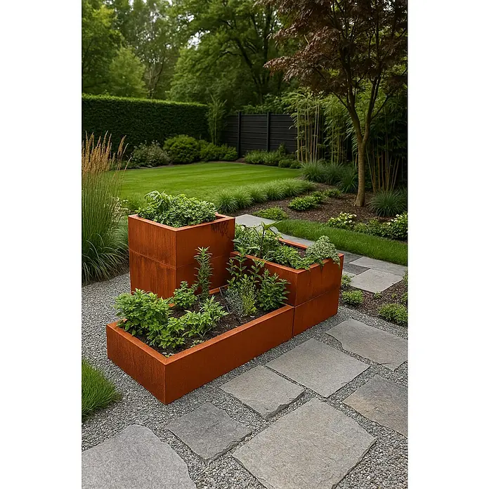 Palatino Kräuterspirale Limax One - 100 x 150 x 75 cm - Rustikale Pflanzgefäße aus Cortenstahl in einem gepflegten Garten, perfekt für Kräuter und Gemüse. Die Pflanzkästen sind ein echter Hingucker.