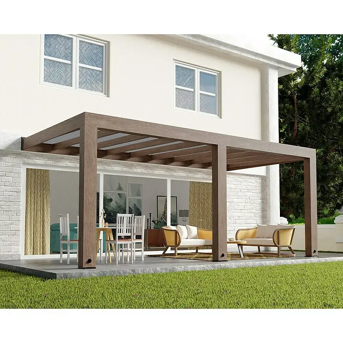 Palram – Canopia Terrassenüberdachung Helsinki - B x T: 600 x 300 cm, Braun, Polycarbonat, Solargrau - Bild einer Terrassenüberdachung aus Holz mit Möbeln auf der Terrasse und einem Rasen im Vordergrund.