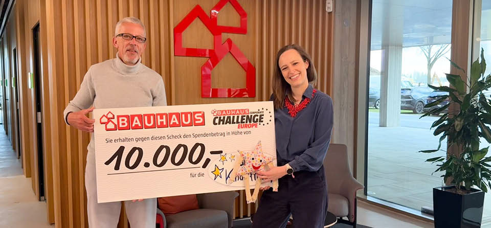 Spendenübergabe von BAUHAUS an Stiftung Kindertraum
