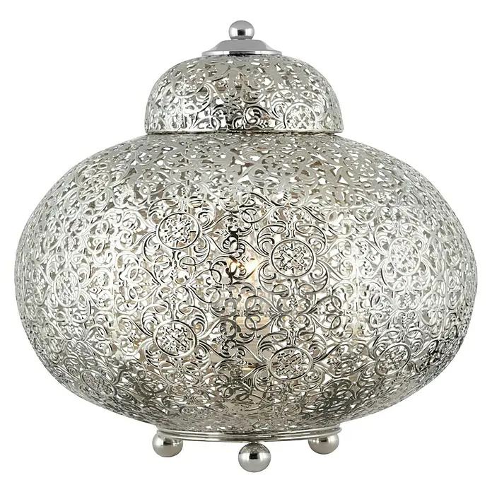 Searchlight Tischleuchte Fretwork - 60 W, L x B x H: 26 x 26 x 29 cm, Nickel, E27 - Nahaufnahme einer kunstvoll gearbeiteten, silbernen Tischleuchte im orientalischen Stil, die ein warmes, stimmungsvolles Licht verbreitet.