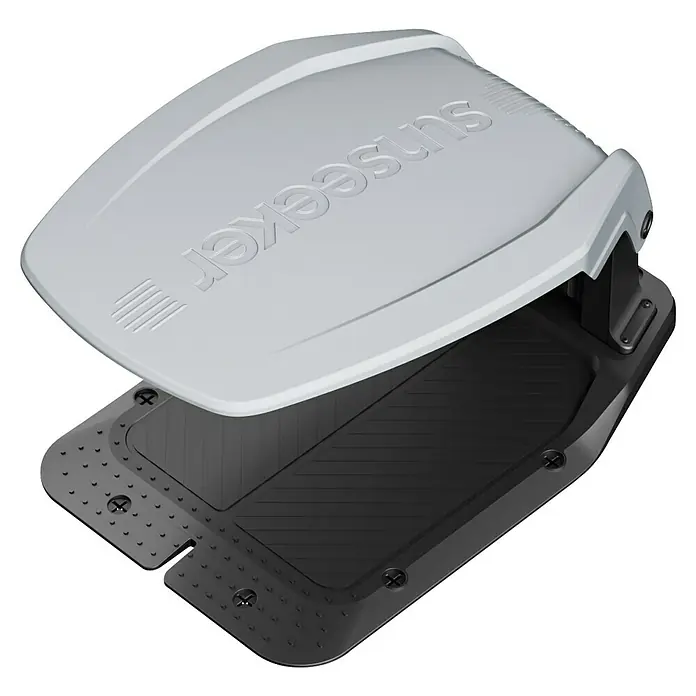 Sunseeker Mähroboter-Set V3 inkl. Garage - 600 m², Schnittbreite: 18 cm, Kamera-gestützte Navigation - Das Bild zeigt einen Sunseeker-Sensor, ein Gerät zur Messung der Sonneneinstrahlung, mit einem weißen Gehäuse und einer schwarzen Basis.