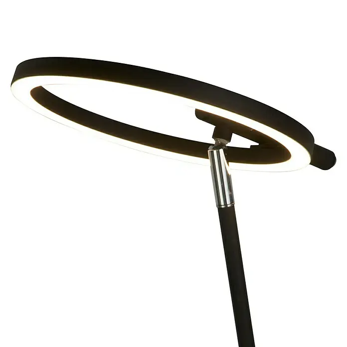 Searchlight LED-Tischleuchte Space - 12 W, L x B x H: 27,5 x 20 x 49 cm, Schwarz, Warmweiß - Nahaufnahme einer modernen schwarzen LED-Ring-Stehlampe mit hellem, weißem Licht vor schwarzem Hintergrund.