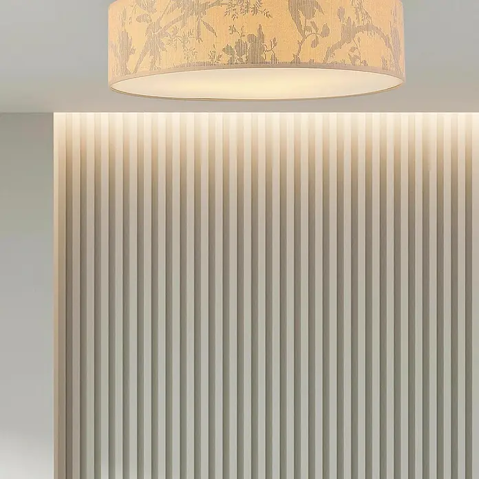 Searchlight Deckenleuchte Isla - 40 W, L x B x H: 54,5 x 54,5 x 23 cm, Braun, E27 - Elegante Deckenleuchte mit floralem Muster, die ein warmes, diffuses Licht in den Raum wirft und eine gemütliche Atmosphäre schafft.