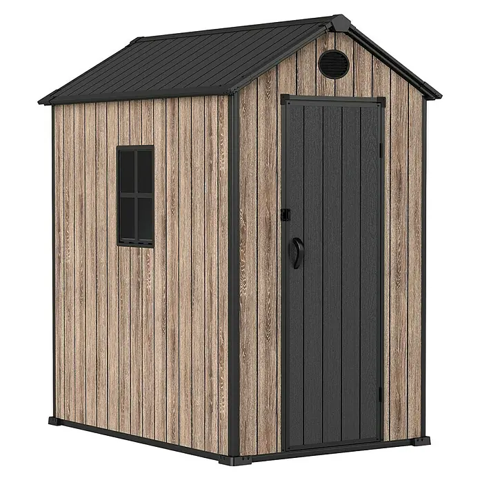 Hoggar Gartenhaus Oak - Außenmaß inkl. Dachüberstand (B x T): 147 x 179 cm, Kunststoff, Braun, 2,7 m² - Abbildung eines Gartenhauses mit Holzpaneelen, schwarzer Tür, kleinem Fenster und belüftetem Giebel für die Aufbewahrung im Freien.