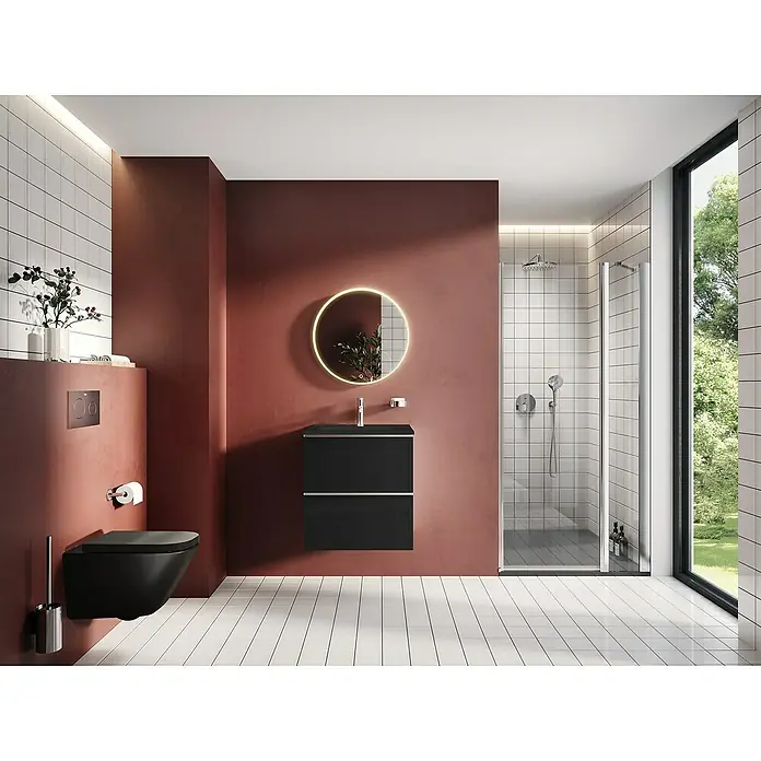 Riva Moon Waschtischunterschrank - B x T x H: 60 x 45,3 x 63,5 cm, Schwarz - Ein modernes Badezimmer mit einer schwarzen Toilette, einem Waschtisch und einem Spiegel mit Hintergrundbeleuchtung.
