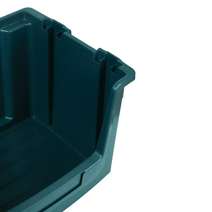 Tayg Gaveta 5040 - L x An x Al: 50 x 39,5 x 32 cm, Gris - Primer plano de una caja de almacenamiento de plástico verde, ideal para taller o almacén. Construcción robusta para soluciones versátiles.