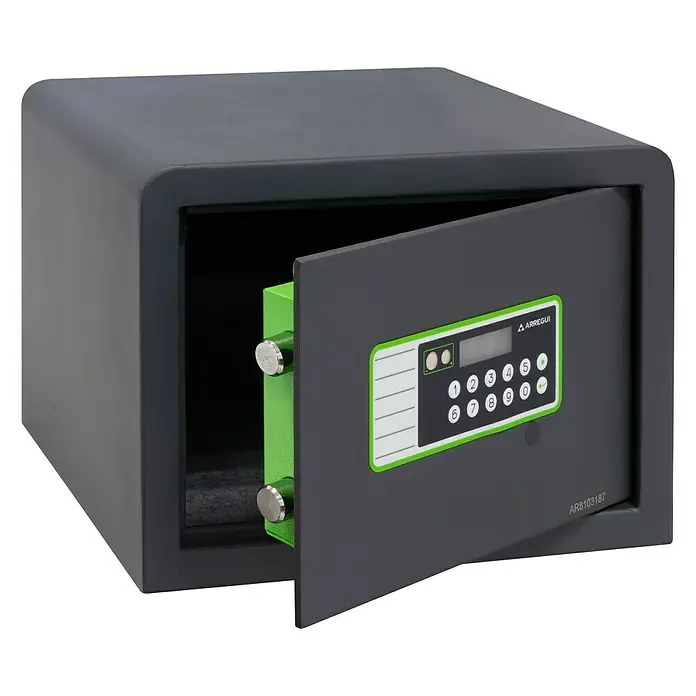 Arregui Caja fuerte Supra 240220 - L x An x Al: 35 x 25 x 25 cm, Códigos de usuario, 16 l - Caja fuerte gris de Arregui con cierre digital y puerta abierta, revelando el mecanismo de bloqueo verde.