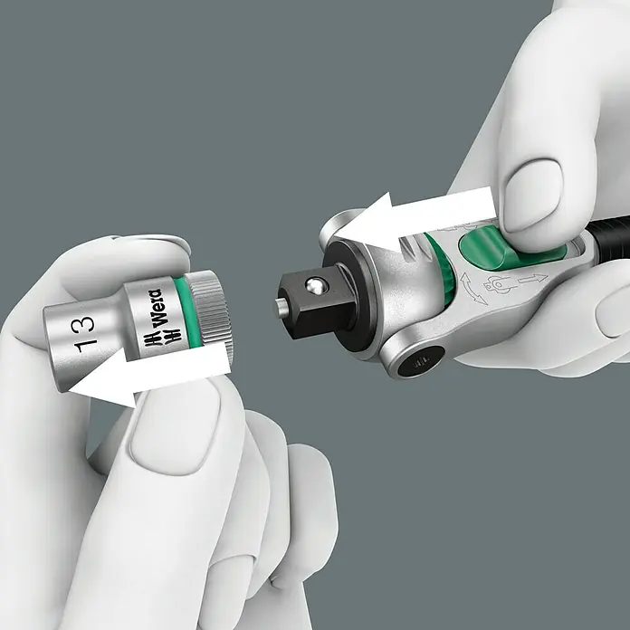 Wera Steckschlüssel-Set Zyklop 8100 - 29 -tlg., Antriebsgröße: ⅜″ - Wera Zyklop Speed Knarre mit Nuss, ideal für schnelles Schrauben. Die farbcodierte Hülse erleichtert die Größenidentifizierung.