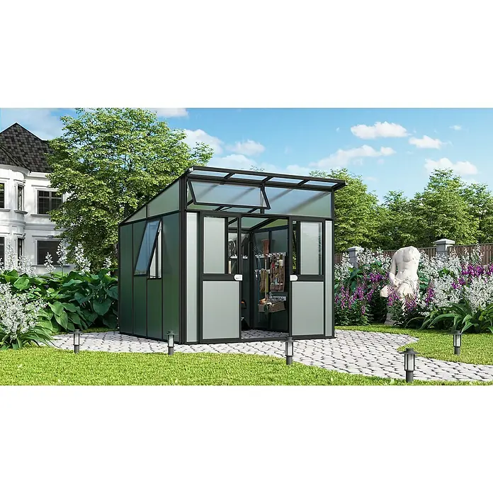 Vitavia Gerätehaus - Außenmaß inkl. Dachüberstand (B x T): 267 x 295 cm, Aluminium, Schwarz - Außenaufnahme eines Gewächshauses mit geöffneten Fenstern und Gartengeräten darin, umgeben von einer grünen Gartenlandschaft.