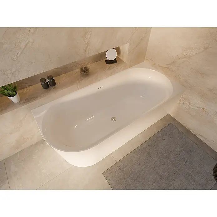 Ottofond Badewanne Mince Corner - 170 x 75 cm, Sanitäracryl, Weiß, Ausrichtung Wanne: Links - Eine moderne, ovale Badewanne mit sanfter Beleuchtung, eingebettet in ein stilvolles Badezimmerdesign mit Marmorfliesen und dekorativen Akzenten.