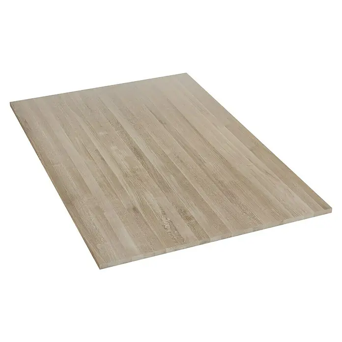 Leimholzplatte - Eiche, Qualitätsstufe Leimholzplatte: A/B, 1.800 x 1.210 x 26 mm - Diese Aufnahme zeigt eine helle Holzplatte mit durchgehenden Lamellen, die sich ideal für Möbel oder Arbeitsflächen eignet. Die Oberfläche ist attraktiv und stabil.