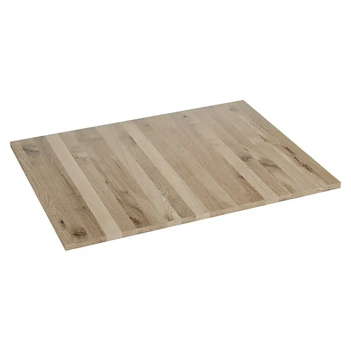 Leimholzplatte Wildeiche - Eiche, Qualitätsstufe Leimholzplatte: B/C, 900 x 1.210 x 26 mm - Eine helle Holzarbeitsplatte mit breiten, vertikalen Lamellen, ideal für eine Küche oder Werkbank. Das Holz zeigt natürliche Maserung und Farbunterschiede.