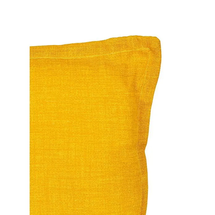 beo Gartenmöbel-Auflage Brovine - Niederlehner, 6 Stk., L x B x H: 101 x 50 x 6 cm, Baumwolle, Polyester, Gelb - Nahaufnahme eines gelben Kissens mit Textur und sauber vernähten Kanten, ideal für dekorative Zwecke im Wohnbereich.