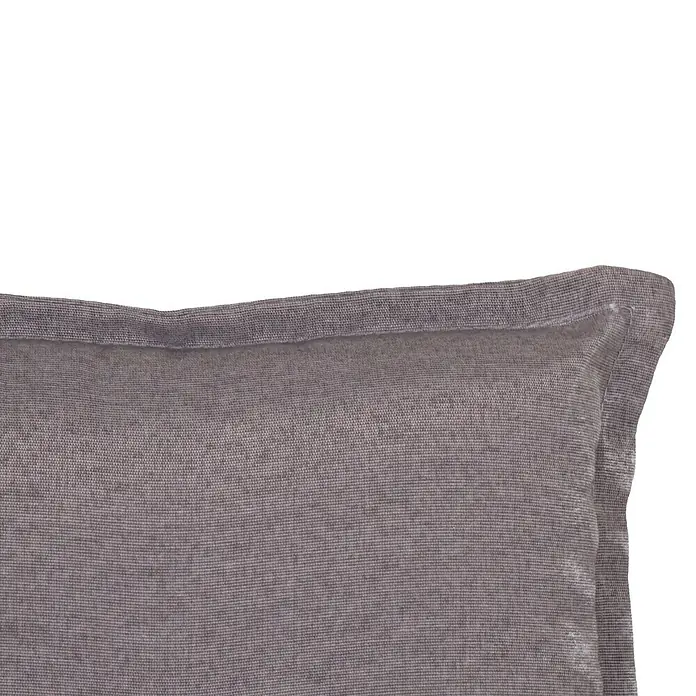 beo Gartenmöbel-Auflage Tanana - Niederlehner, 6 Stk., L x B x H: 98 x 46 x 8 cm, Baumwolle, Polyester, Grau - Nahaufnahme eines grauen Kissens mit sauberem Design. Die Textur des Stoffes und die Verarbeitung des Kissens sind gut sichtbar.
