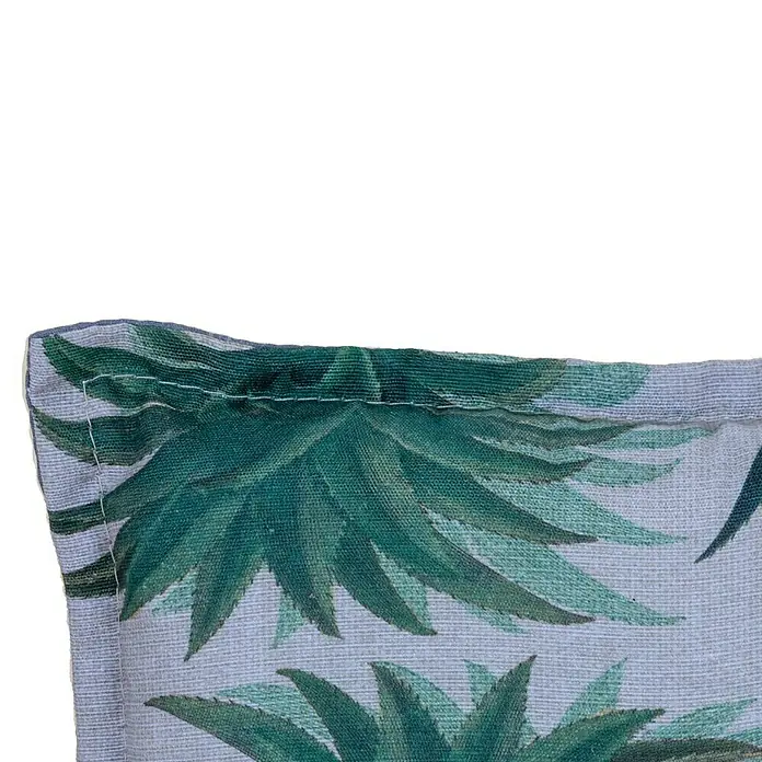 beo Gartenmöbel-Auflage Treffelstein - Relaxsesselauflage, 1 Stk., L x B x H: 171 x 46 x 8 cm, Baumwolle, Polyester, Grün/Gelb - Nahaufnahme eines Stoffbezugs mit einem Muster aus grünen Ananasblättern, ideal für stilvolle Wohnaccessoires.