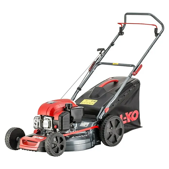 AL-KO Benzin-Rasenmäher Easy 4.66 P-D - 1,9 kW, 131 cm³, Schnittbreite: 46 cm - Ein roter und schwarzer AL-KO Rasenmäher mit Fangkorb, ideal für den gepflegten Garten. Leistungsstark und benutzerfreundlich.