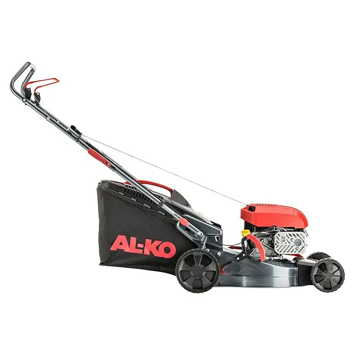 AL-KO Benzin-Rasenmäher Easy 4.26 P-D - 1,9 kW, 131 cm³, Schnittbreite: 41 cm - Das Bild zeigt einen AL-KO Benzin-Rasenmäher mit einem Grasfangkorb. Der Rasenmäher ist rot und schwarz, mit einem robusten Design.
