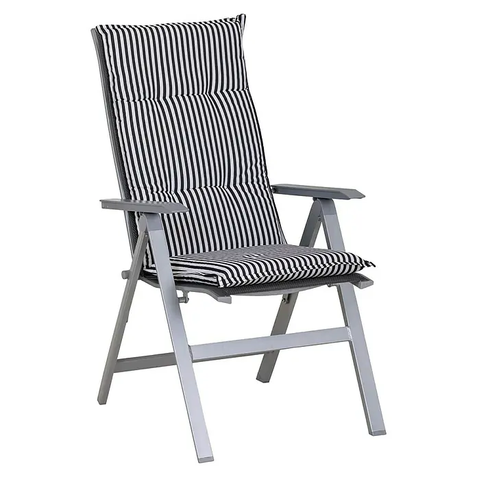 beo Gartenmöbel-Auflage Tupelo - Hochlehner, 4 Stk., L x B x H: 118 x 46 x 8 cm, Baumwolle, Polyester, Schwarz/Weiß - Das Bild zeigt einen grauen Gartenstuhl mit einer schwarz-weiß gestreiften Polsterung für Sitzfläche und Rückenlehne. Ideal für Entspannung im Freien.