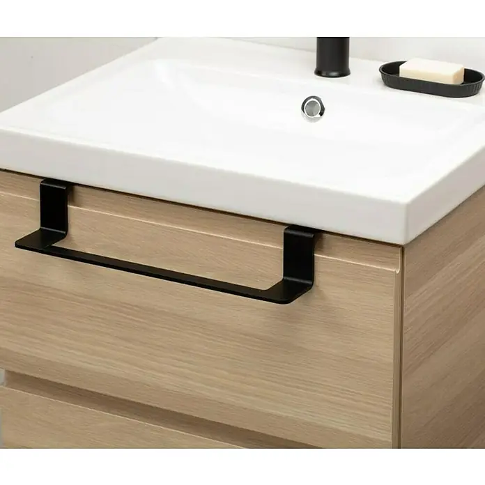 Tatay Toallero de gancho para mueble Flat - L x An x Al: 9,5 x 40 x 7 cm, Aluminio, Negro - Imagen de un mueble de lavabo con un toallero negro. Mueble de baño práctico para toallas.