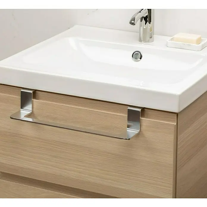 Tatay Toallero de gancho para mueble Flat - L x An x Al: 9,5 x 40 x 7 cm, Aluminio, Cromo - Lavabo de baño moderno con un toallero de acero inoxidable sujeto al armario. El diseño es funcional y permite ahorrar espacio.