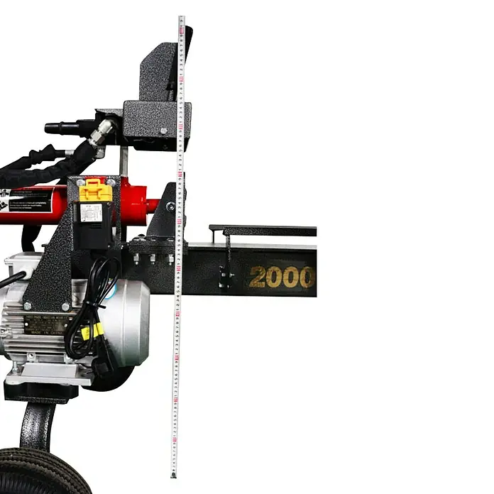 HZC Power Holzspalter HS20288E - 2.200 W, 20 t, Max. Spaltgutlänge: 60 cm - Nahaufnahme eines Holzspalters, der die robuste Bauweise und die präzisen Messskalen des Geräts hervorhebt.