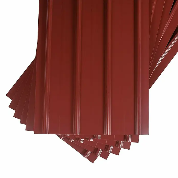 Metdach Dachblech Schwallblech 12er Set - Rot, L x B: 1.250 x 450 mm, Gesamtstückzahl: 12 Stk. - Aufnahme von mehreren braunen, wellenförmigen Metallplatten, die ein robustes und langlebiges Material für Dächer oder Wände darstellen.
