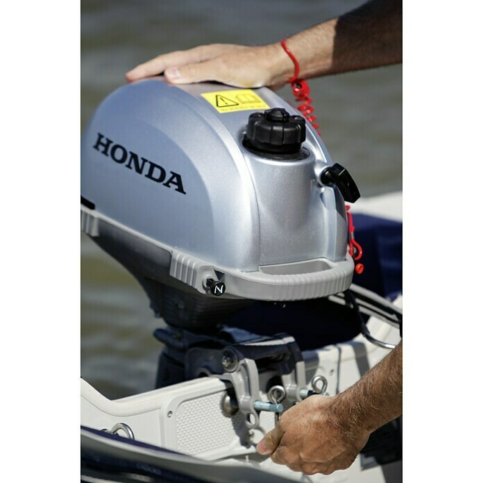 Honda Marine Außenbordmotor BF 2.3 DH LCHULeistung: 1,7 kW, Pinnengriff, Schaftlänge: 570 mm, Seilzug Front View