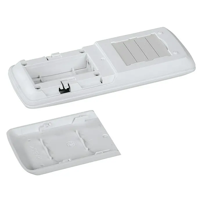 Homematic IP Funkfernbedienung HmIP-RC8 - 300 m, Weiß, 19 x 46 x 131 mm - Weißes Gehäuse für eine Fernbedienung, mit offenem Batteriefach und abgenommenem Deckel, dargestellt vor einem neutralen Hintergrund.