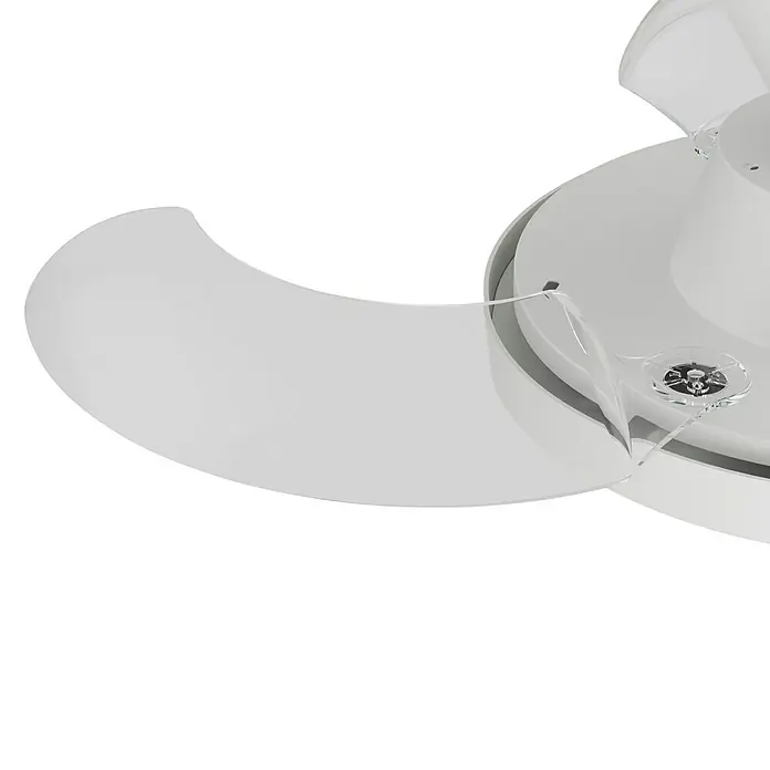 Arte confort Ventilador de techo Nuna XS - Blanco, 71 cm, 30 W, Blanco cálido - Primer plano de un moderno ventilador de techo blanco. Diseño elegante para una decoración de habitación con estilo y refrigeración.