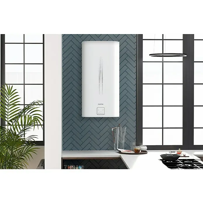 Rointe Termo eléctrico Luxe Slim - 80 l, 2.000 W, Montaje en la pared - Primer plano de un calentador de agua Rolinte montado en una pared con diseño. Ideal para una cocina moderna con estilo y funcionalidad.