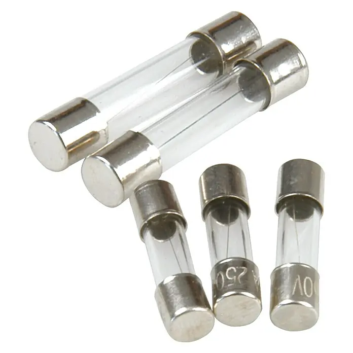 3404.2421.11 Schurter SMD Feinsicherung – Träge 3,15A, 250V AC / 125V DC, Keramikgehäuse UMZ 250 SMD Sicherung 3404.2421.11 Schurter SMD Feinsicherung – Träge 3,15A, 250V AC / 125V DC, Keramikgehäuse UMZ 250 SMD Sicherung