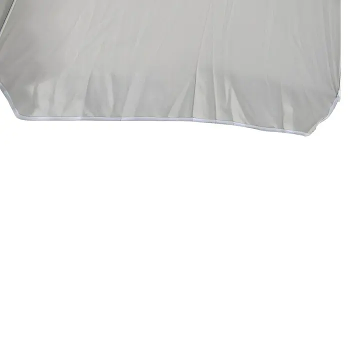 Sunfun Balkonschirm rund Provence II - Lichtgrau, Durchmesser Bespannung: 250 cm - Nahaufnahme einer grauen Stoffoberfläche mit einem sauberen, weißen Rand, ideal für Produktpräsentationen und Detailaufnahmen.